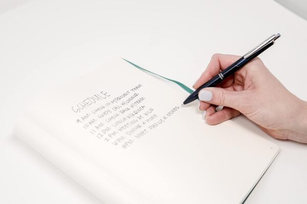 Zebra Pen Sarasa Grand, Retractable Gel Ink Pen, Navy Barrel, Medium Point, 0.7mm, Black Ink, 1-Pack (45211)