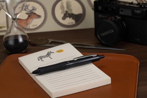 PILOT Dr. Grip FullBlack Refillable & Retractable Ballpoint Pen, Medium Point, Black Ink, Single Pen (36193)- Ideal for School, Journaling & Office Writing