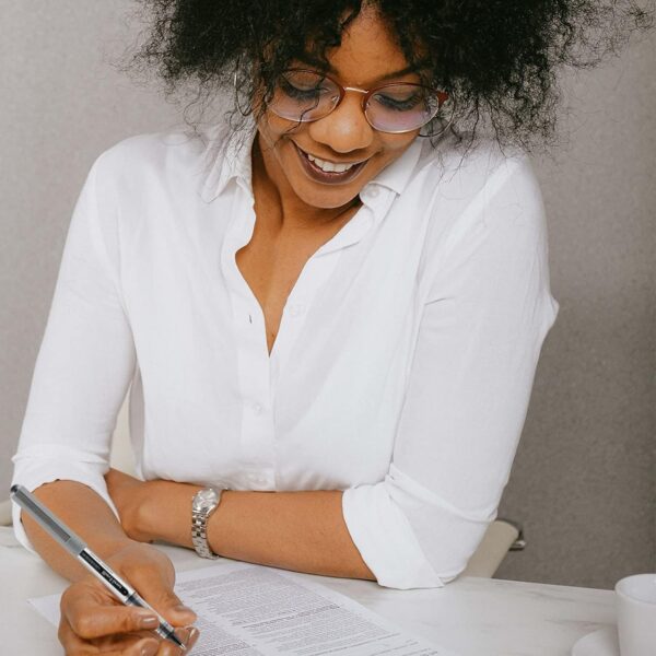 uni-ball uniball Vision Rollerball Pens with 0.7mm Fine Point, Blue, 12 Count